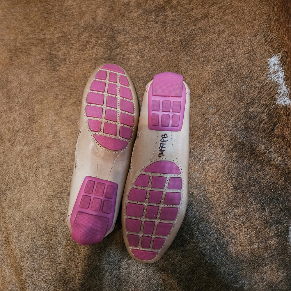 Clarks Women's Leather Pink/Tan Loafers Driving Moccasins New 9.5 - Picture 7 of 9